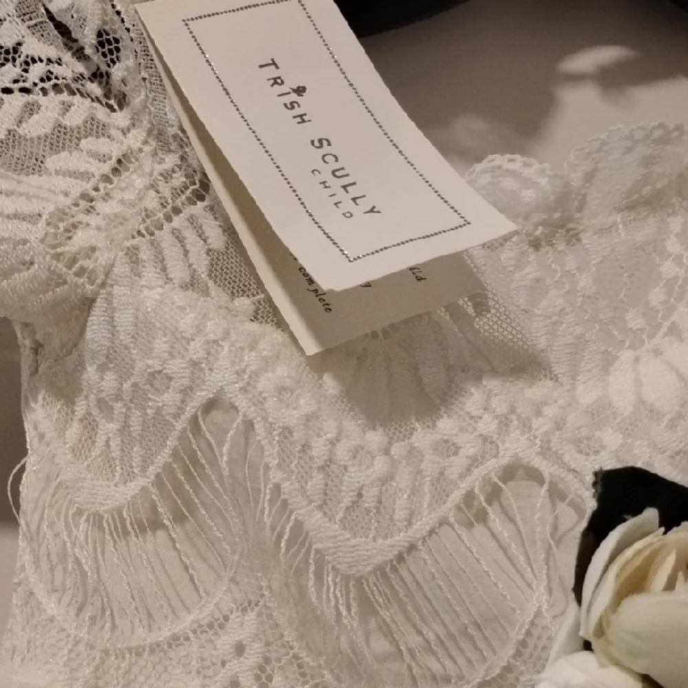 Trish Scully Child White Lace Dress - Picture 3 of 6
